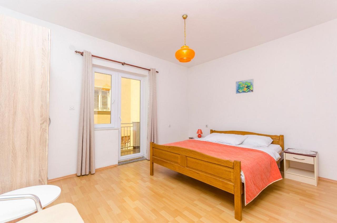 Apartments Zora Starigrad Paklenica Esterno foto