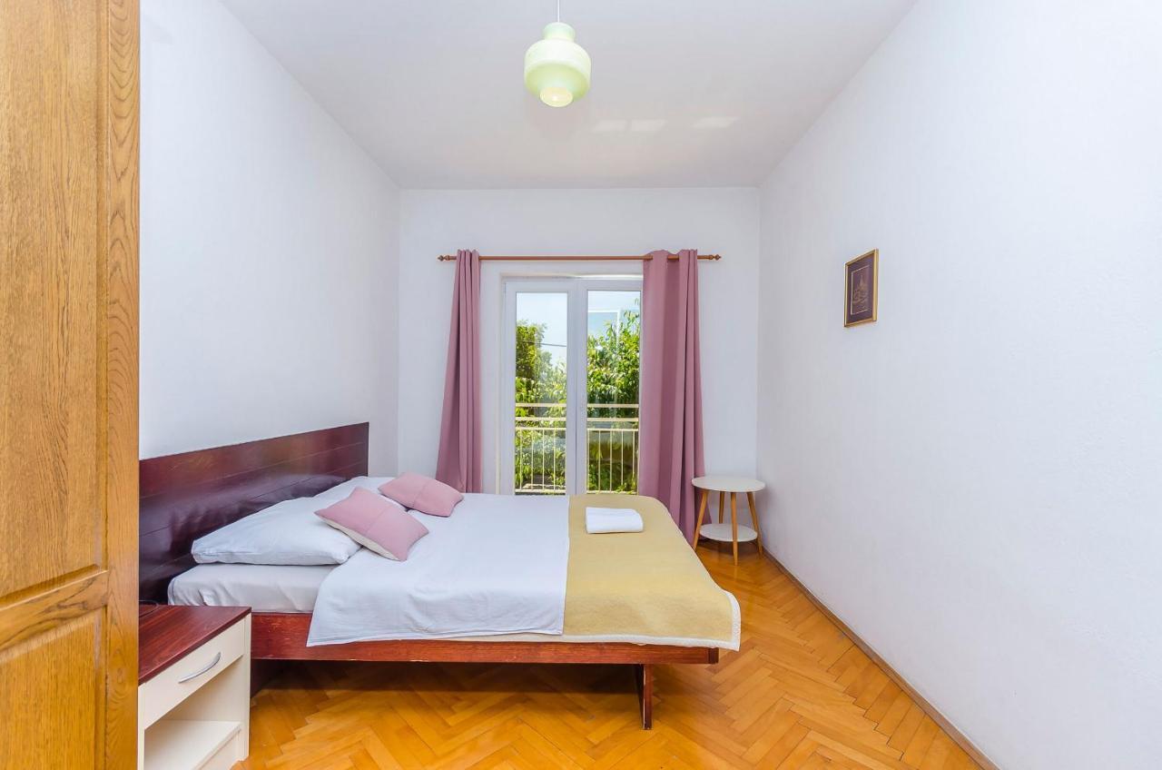 Apartments Zora Starigrad Paklenica Esterno foto
